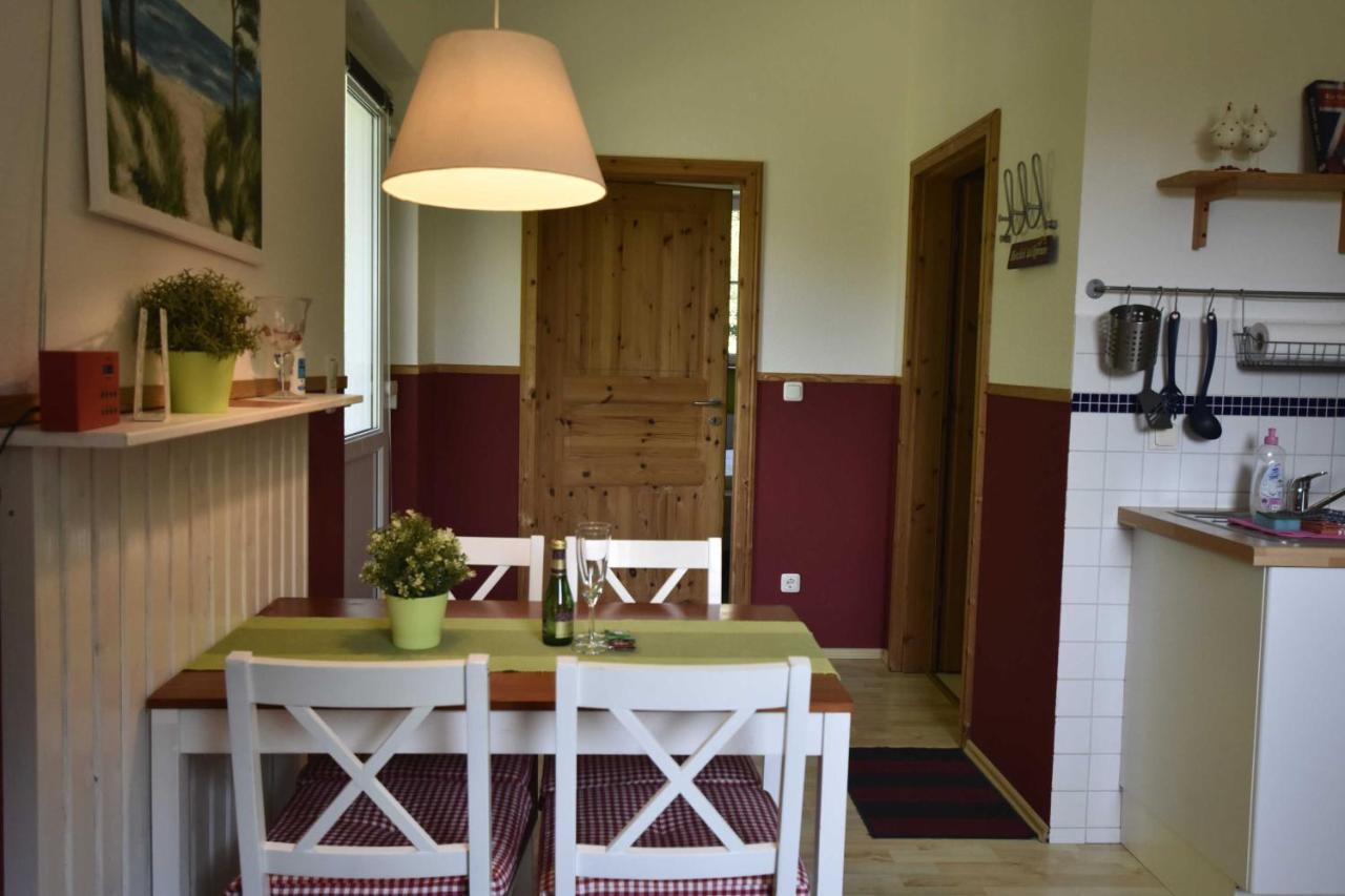 Ferienwohnung Og Im Roten Haus Am Ostsee Radweg Ovs 103 Blowatz Ngoại thất bức ảnh